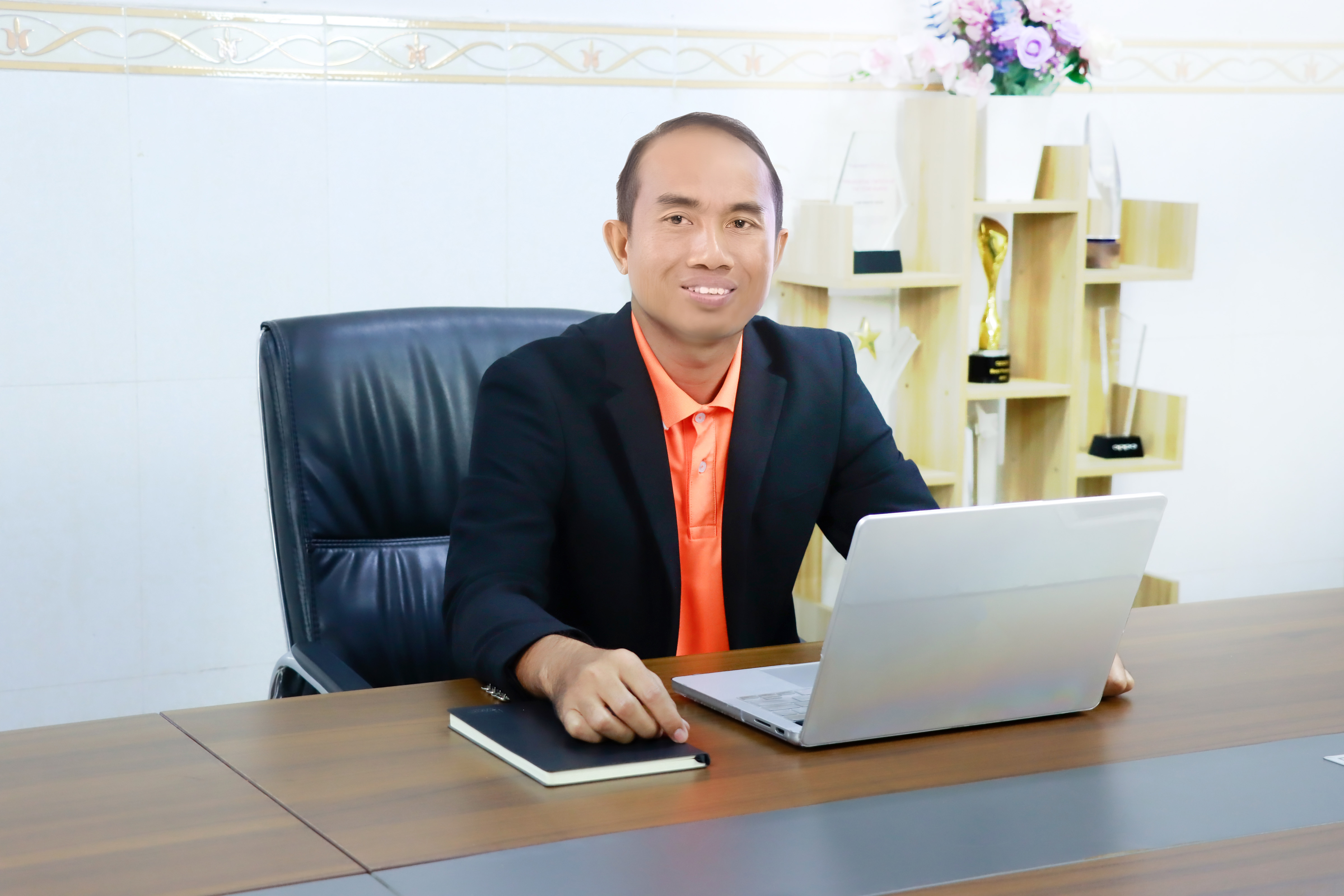 លោក ភុន សំផា